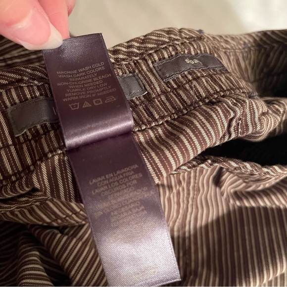 Liz Claiborne Womens Brown Pinstripe Bermuda Cargo Shorts Size 8 Slone - Picture 6 of 9